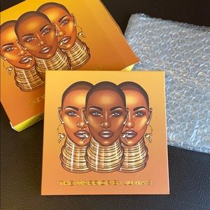 The warrior by Juvias place palette. New with box!